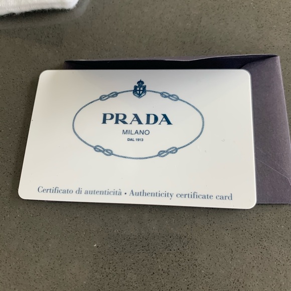 new authentic Prada designer cross body purse - Picture 5 of 8